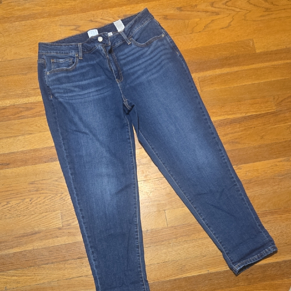 Time and Tru Blue Cropped Ankle Jeans